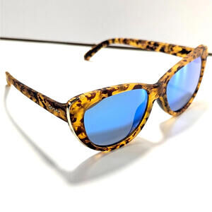 Goodr "Fast As Shell” Tortoise Shell Runway Style Polarized Sunglasses EUC